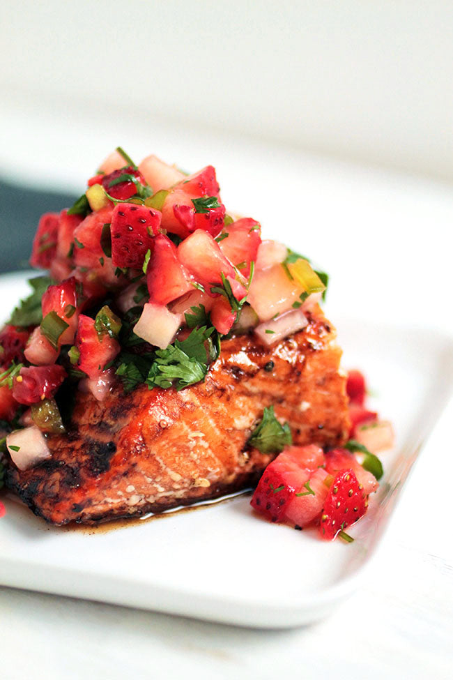 Grilled Salmon and Pesto Zoodles