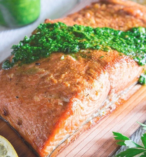 Grilled Salmon and Pesto Zoodles