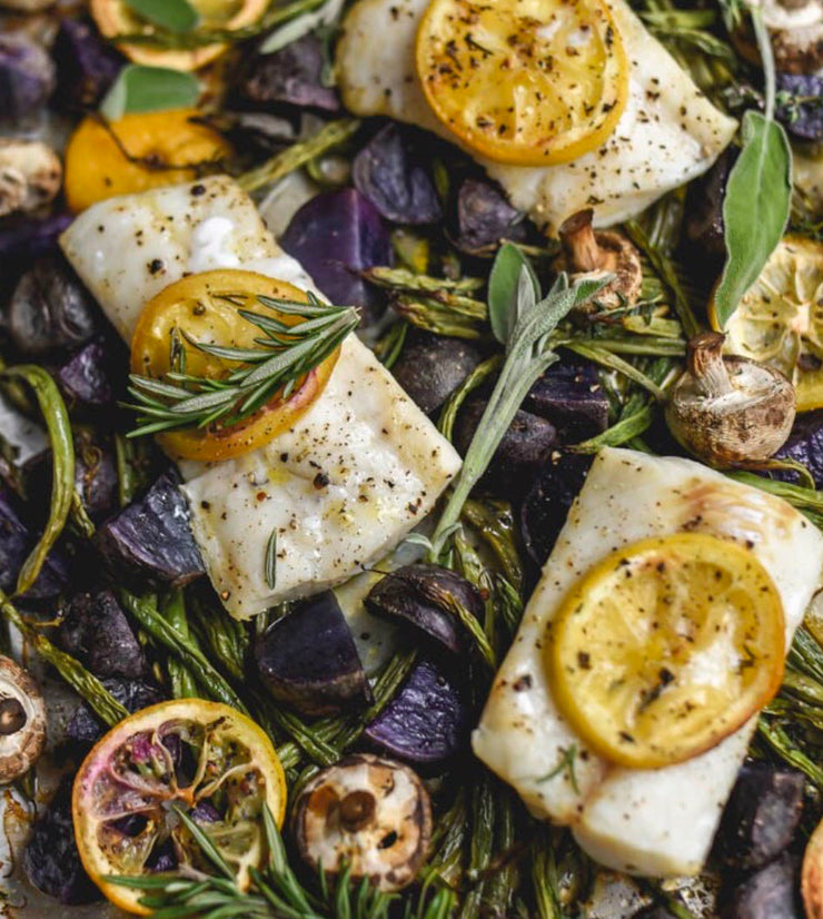 Grilled Salmon and Pesto Zoodles